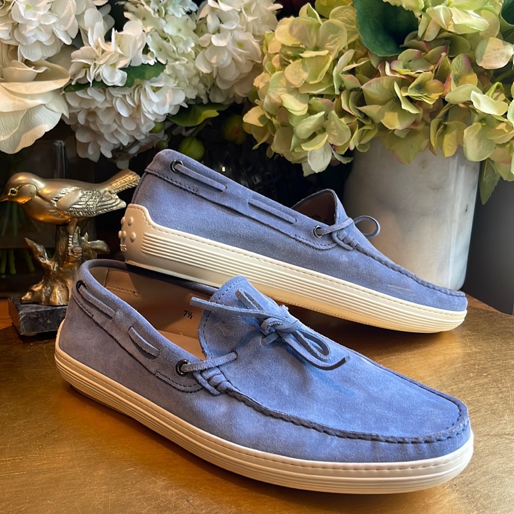Tod’s Mocassini Laccetto Boat Shoe Loafers in Blue Suede